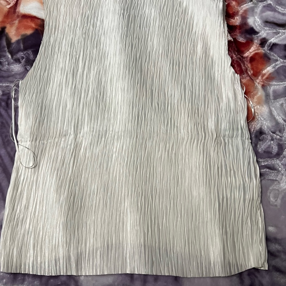 DKNY Textured White Sleeveless Blouse